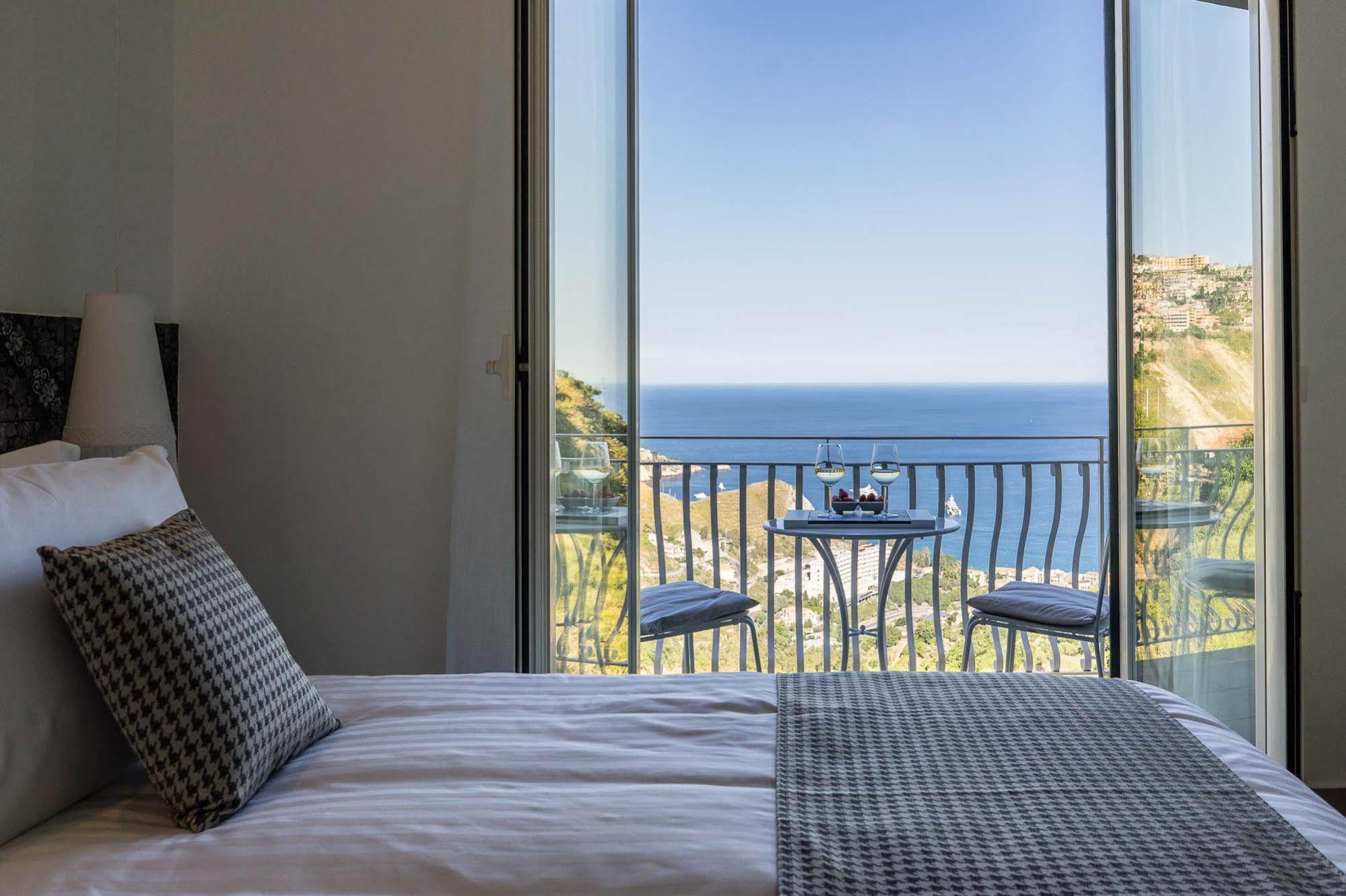 Sciccosa Guest House ตาออร์มินา ภายนอก รูปภาพ