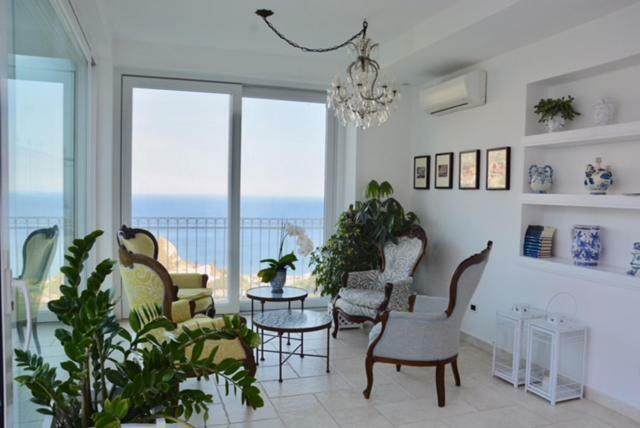Sciccosa Guest House ตาออร์มินา ภายนอก รูปภาพ
